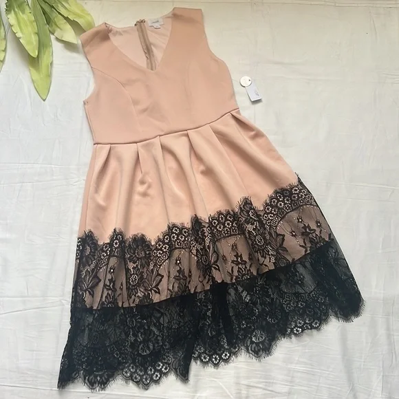 NWT Ardene Lace Flare Dress - Picture 2 of 7